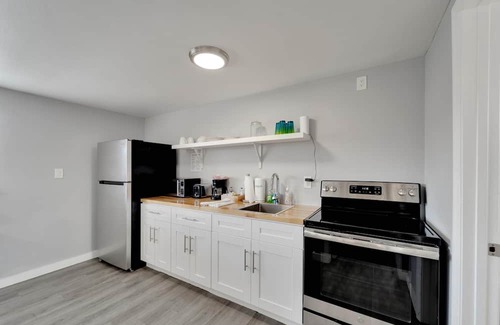 Tampa Apartment | 8818 Rocky Creek Drive, Unit B