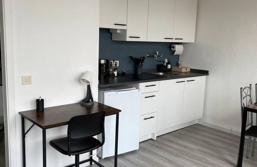 Stadtkern Apartment | Modern city apartment in Essen with balcony