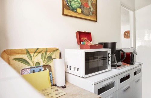 Zermatt Apartment | Haus Kandahar Matterhorn View 1st floor 4 mins ski lift, 5 mins to town centre.