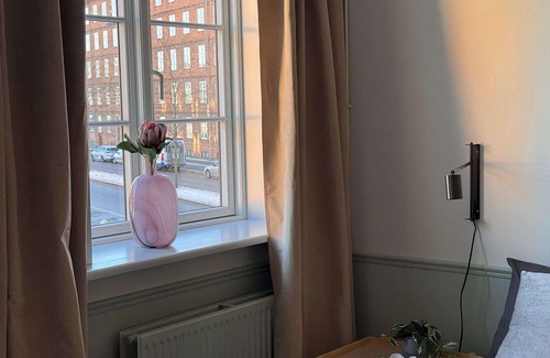 Valby Apartment | Upscale 3BR Apt Summa