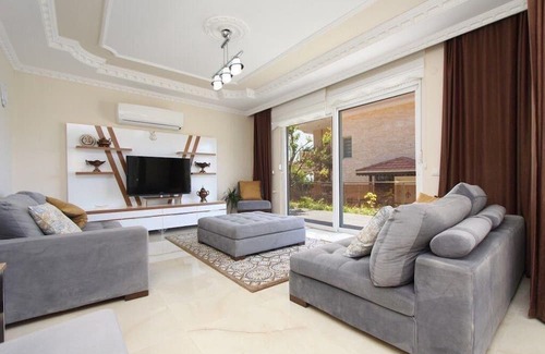 Tepe Villa | Alanya Independent Pool Villa - 4 Beds 4 Baths Sea & City View 1.5 km to Beach