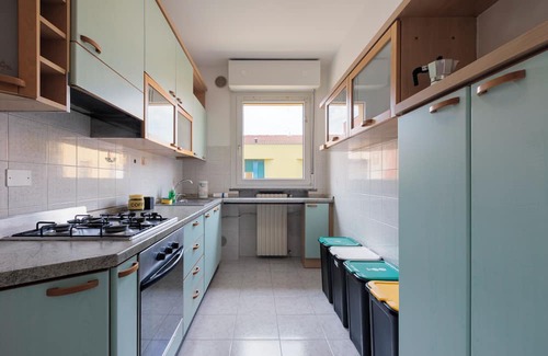 Grassobbio Apartment | BGY Colorful Home - One Bedroom Apartment, Sleeps 4