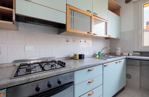 Grassobbio Apartment | BGY Colorful Home - One Bedroom Apartment, Sleeps 4