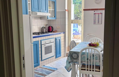 Furnari House | Vacation House "The Garden": relaxation and panoramic views of Milazzo, Aeolian Islands, Tindari.
