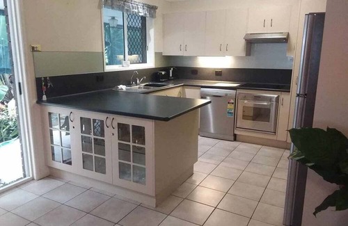 The Range House | Tranquility On King Rockhampton