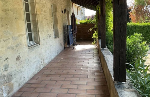 Boisse Cottage | Haven of peace: 8-person gîte with swimming pool in Boisse