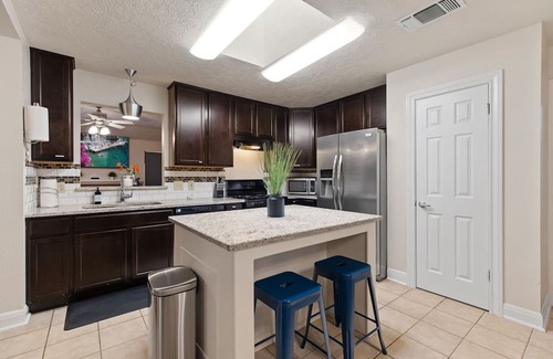 North San Antonio - SAT House | New Listing! Castle Hills Gem - Sleeps-14 - Game Room - Hot Tub - Best Location!