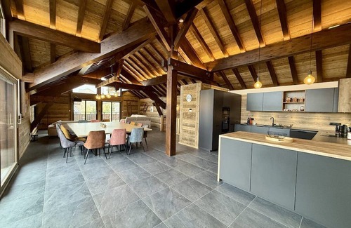 La Toussuire Ski Chalet | Chalet on the slopes with indoor pool- up to 15 guests
