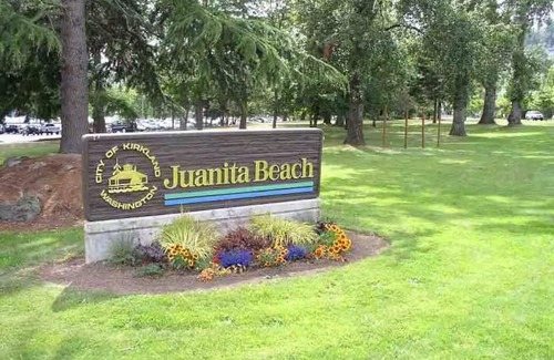 Juanita House | Juanita Lake Escape