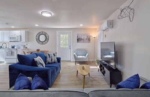 Dunlap Apartment | The Dunlap Escape | Spacious 2BD Home