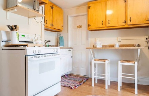 Montclair Apartment | Charming Apt Walkable to Shop, Eat & NYC Transport