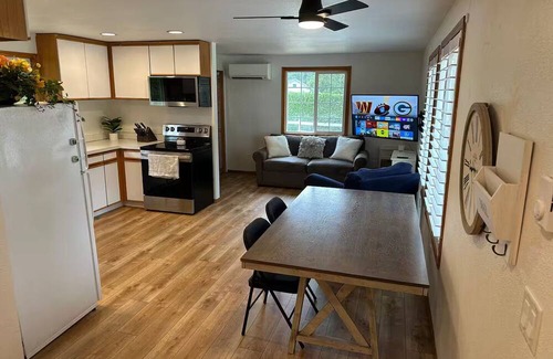 Brush Prairie House | The Haven - Private Retreat near Battle Ground