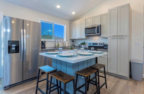 Wailuku Apartment | NEW! Authentic Wailuku Stay – Newly Renovated 3BR Upstairs Unit