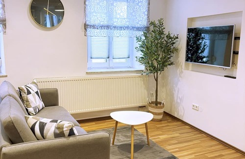 Neustadt an der Aisch House | Quiet luxury apartment in the heart of the old town