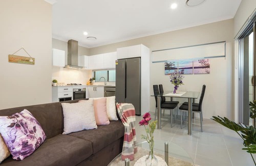 Balga House | Culloton Comfort – Spacious 3BR Home Near Shops & Parks​