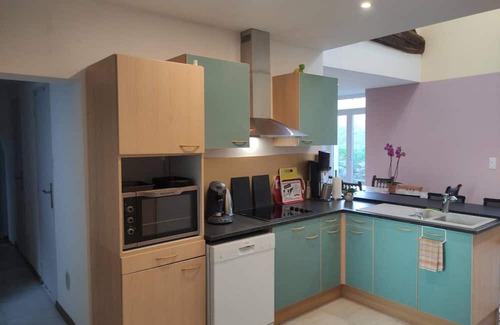 Neufchateau Apartment | House near the train station with outdoor space