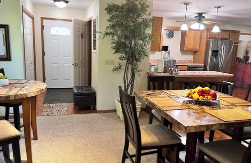 Poland Condo | 3-bedroom condo in beautiful Poland with 3 full bathrooms and 1 half bath.