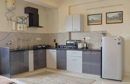 Raja Park Apartment | Peaceful apartment with great rooftop