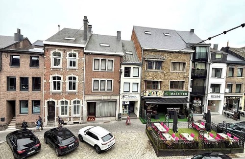 Bastogne House | Spacious duplex in the center of Bastogne "Onikos rooms