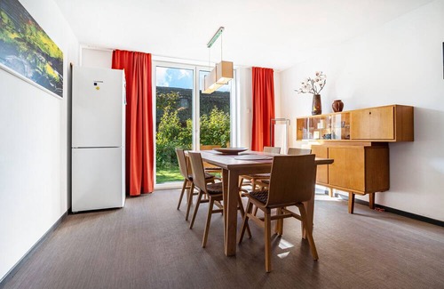 Zingst House | Holiday Home 'Börnsteen' with Private Terrace, Own Garden and Wi-Fi