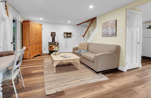 Central Huron Cottage | Cozy Waterfront Cottage!