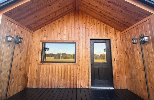 Athens Cottage | Emerald Homestead Cabin located near Lake Athens