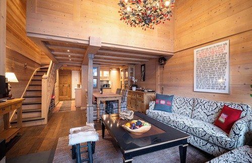 Zermatt Apartment | Matterhorn view Duplex by the river, 3-4 mins to ski lifts, 5 mins town centre