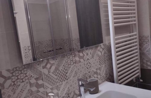 Jerzu Apartment | Triple room with private bathroom