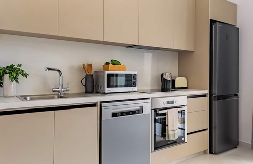 Vasa Koilaniou Apartment | Sanders Limassol Park - Nice 1 bdr apt with balcony