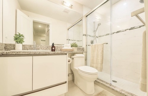 Kerrisdale Apartment | Comfortable 2BR Basement Suite | Great Location