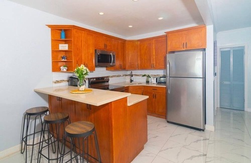 Bodden Town Condo | Charming 2-bedroom condo with AC in Bodden Town