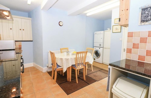 Worton House | SOUTH VIEW, GUNNERSIDE, pet friendly, with open fire in Reeth