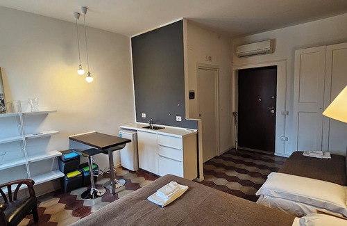 Potenza House | Quadruple Studio Double and Sofa Bed - Private Bathroom Inside