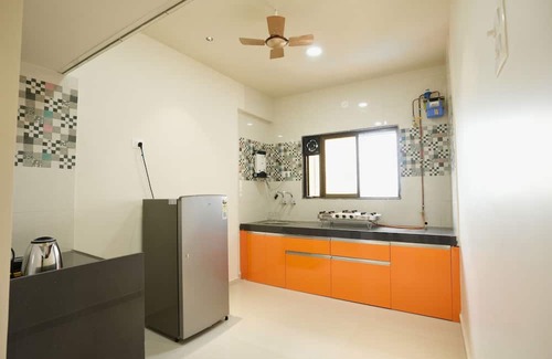 Ratnagiri Apartment | Cosy Apartment Homestay in the heart of city!