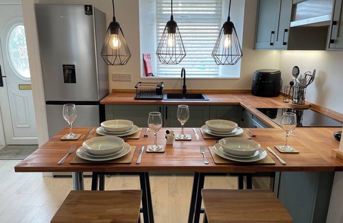 Levenmouth Cottage | Viewforth Cottage - Cosy place by the beach ideal for a couple or family of 4