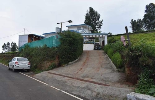 Ooty Cottage | Kathiresan's Diamond hill view cottage