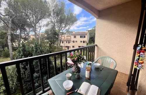 Boulouris-sur-Mer Apartment | Residence Hameau Des Pins - Studio for 4 People