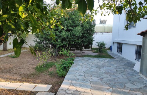 Spata-Artemida House | House in Artemis