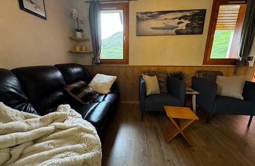 Tignes le Lac Apartment | Ski-in ski-out garage superb Duplex view 8 people bright 3 bedrooms 2 bathrooms