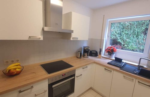 Suedvorstadt Apartment | Geräumige Ferienwohnung mit Gartenterrasse