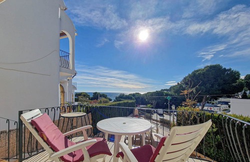 Moraira House | Holiday Home 'Isabel' with Sea View, Wi-Fi and Air Conditioning