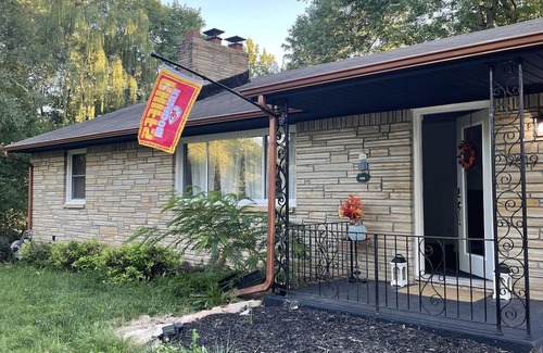 Independence House | Modern Ranch Home Near The Stadium!