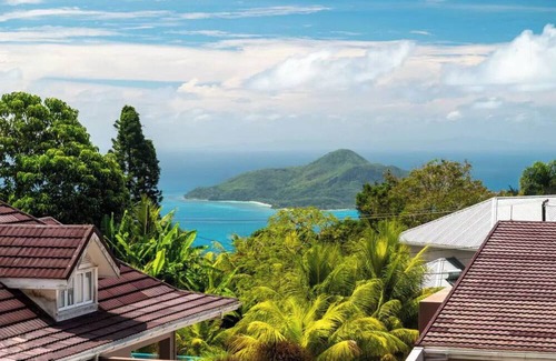 Mahe Island Villa | Exclusive Luxury Villa & Pool at CliffHanger Villa
