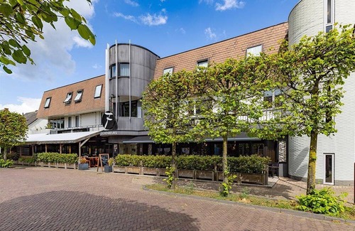 Made House | Nature-Lover’s Haven by Biesbosch & Birdwatching Sites | Historic Attractions