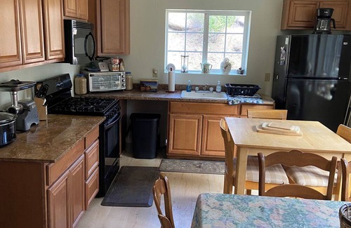 Fawnskin Cabin | Secluded 3-bedroom cabin in Fawnskin, Big Bear
