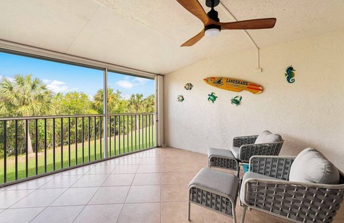 Marco Island Condo | Coastal Comfort Awaits in This 2 bedroom 2 bath Condo