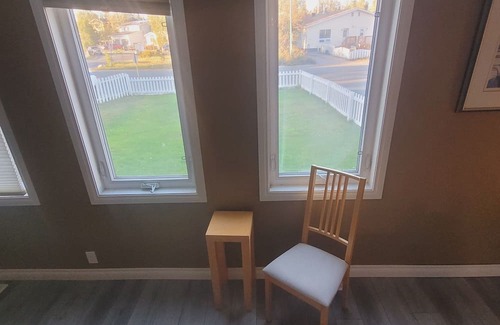 Yellowknife House | Forrest Park Secluded Backyard Nature Retreat with Private Trails Aurora Lights