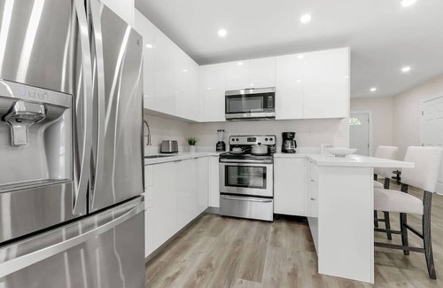 North Miami House | Charming 4BR Oasis with Saltwater Pool & Parking