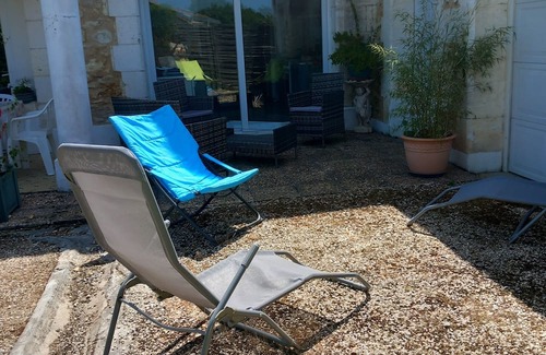 Saint-Laurent-des-Vignes House | 3-bedroom air-conditioned house with TV and 3 private bathrooms