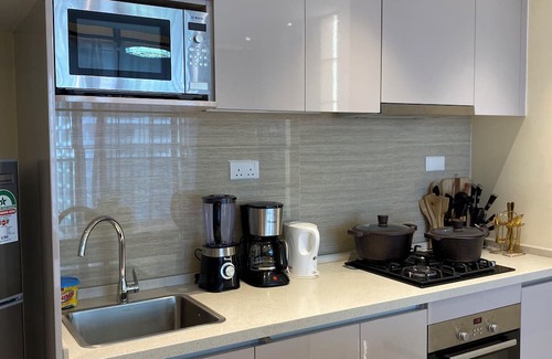 Parklands Apartment | Chic 1-bedroom apartment in wonderful Nairobi with AC, fitness room, WiFi